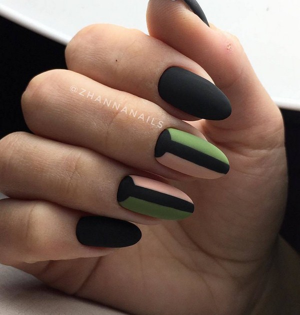 Les meilleures nouveautés de la manucure automne 2025-2026: TOP-5 technicien et TOP-5 nuances d'automne nail art