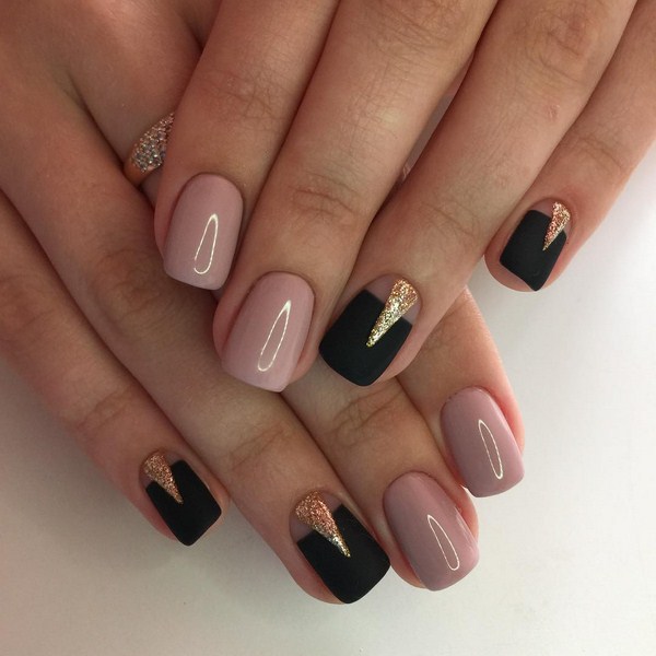 Les meilleures nouveautés de la manucure automne 2025-2026: TOP-5 technicien et TOP-5 nuances d'automne nail art