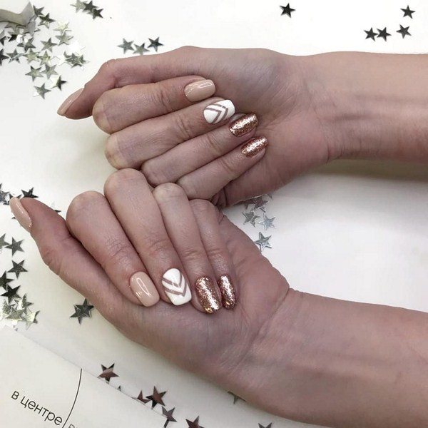 Les meilleures nouveautés de la manucure automne 2025-2026: TOP-5 technicien et TOP-5 nuances d'automne nail art