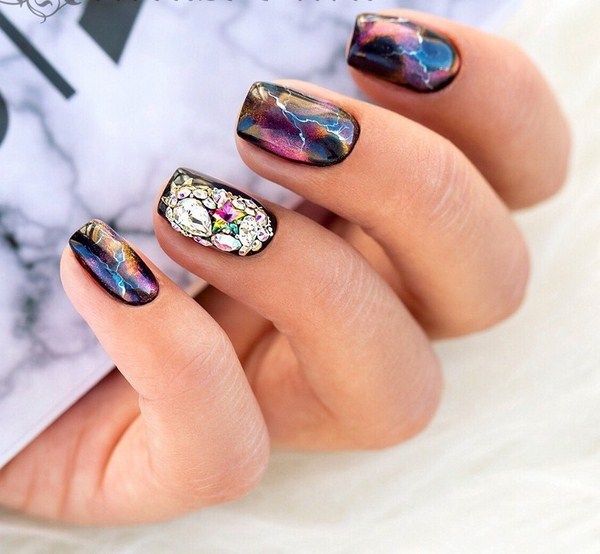 Les meilleures nouveautés de la manucure automne 2025-2026: TOP-5 technicien et TOP-5 nuances d'automne nail art