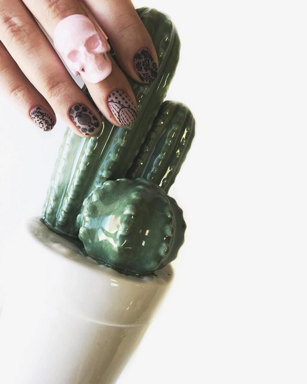 Les meilleures nouveautés de la manucure automne 2025-2026: TOP-5 technicien et TOP-5 nuances d'automne nail art