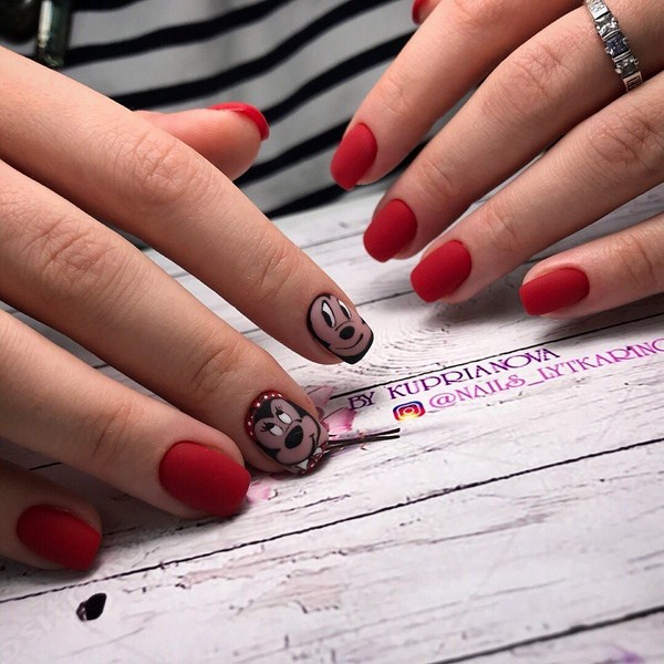 Les meilleures nouveautés de la manucure automne 2025-2026: TOP-5 technicien et TOP-5 nuances d'automne nail art