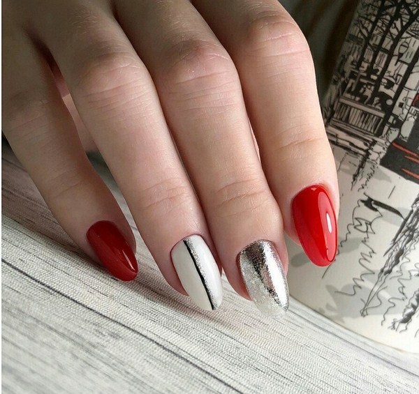 Les meilleures nouveautés de la manucure automne 2025-2026: TOP-5 technicien et TOP-5 nuances d'automne nail art