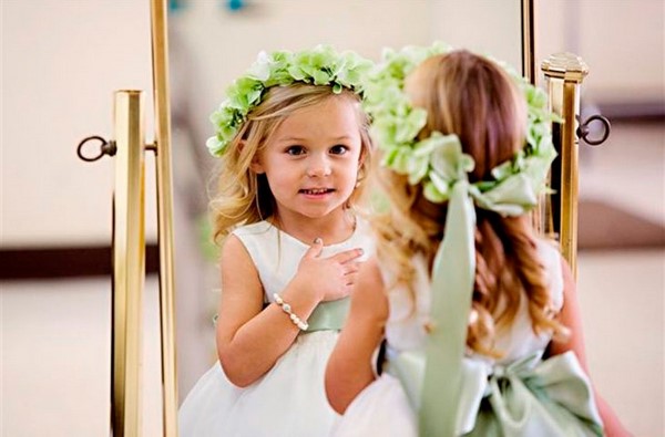 Coiffures de charme pour les filles 2025-2026: idées de photos de coiffures à la maternelle et à l'école