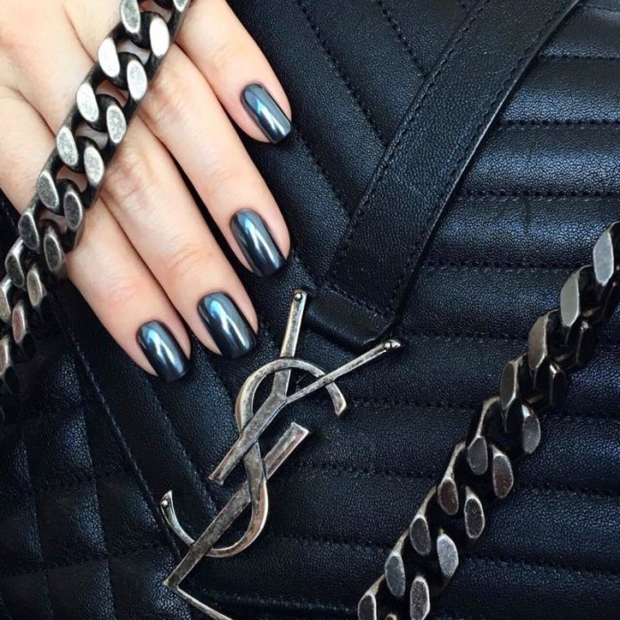 koshachij-glaz-dizajn (3) Manucure oeil de chat mystérieux 2025-2026: idées de conception d'ongles