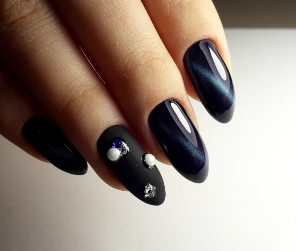 Manucure oeil de chat mystérieux 2025-2026: idées de conception d'ongles