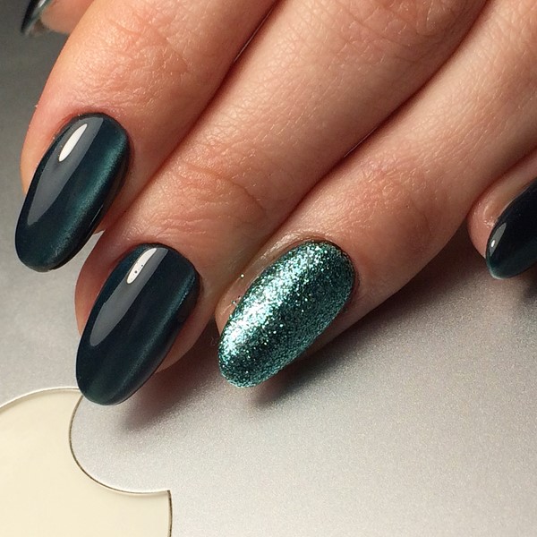 Manucure oeil de chat mystérieux 2025-2026: idées de conception d'ongles