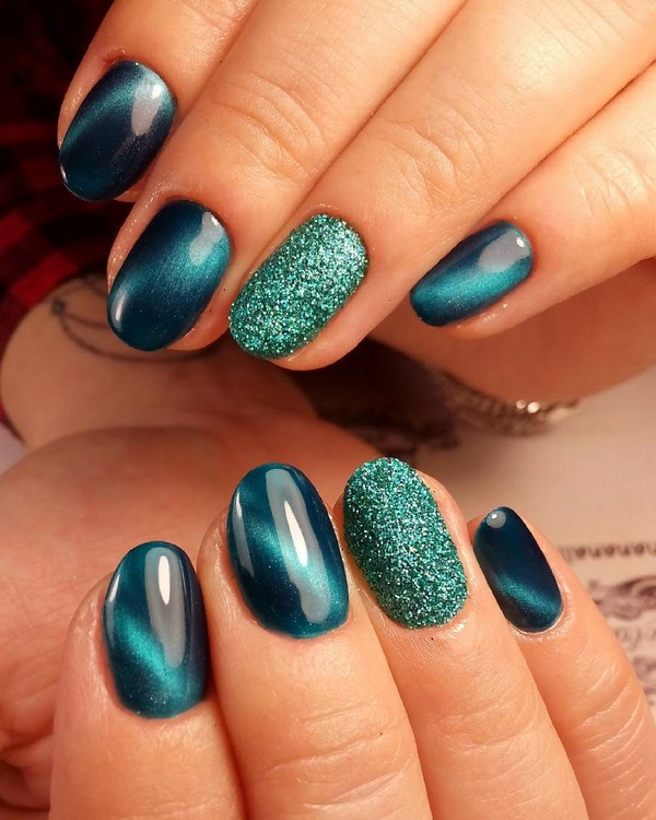 Manucure oeil de chat mystérieux 2025-2026: idées de conception d'ongles