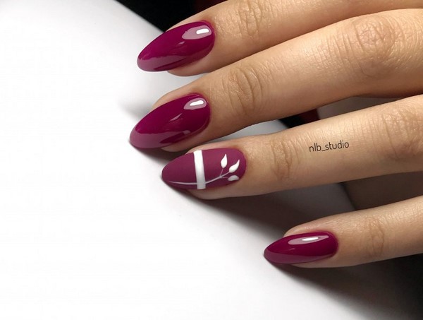 Une merveilleuse manucure pour les ongles en amande 2025-2026: photos