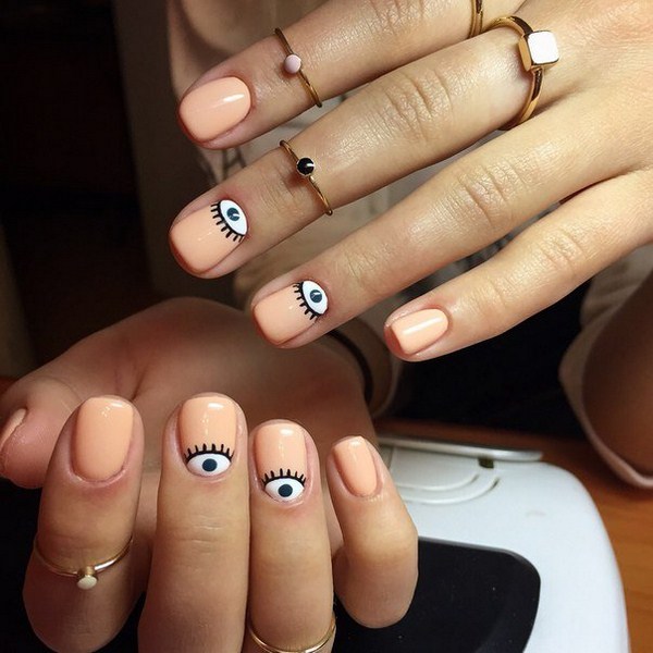 Tendance manucure 2025-2026: Eye See You Nail Art dans les meilleures idées de la photo