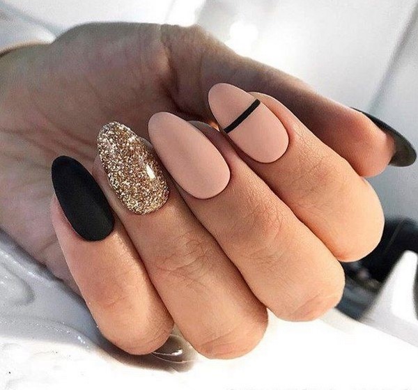 Les ongles les plus en vogue de 2025-2026: meilleures idées sur plus de 80 photos