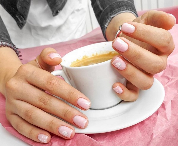 Les ongles les plus en vogue de 2025-2026: meilleures idées sur plus de 80 photos