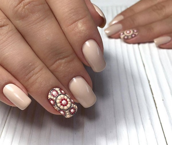 Les ongles les plus en vogue de 2025-2026: meilleures idées sur plus de 80 photos