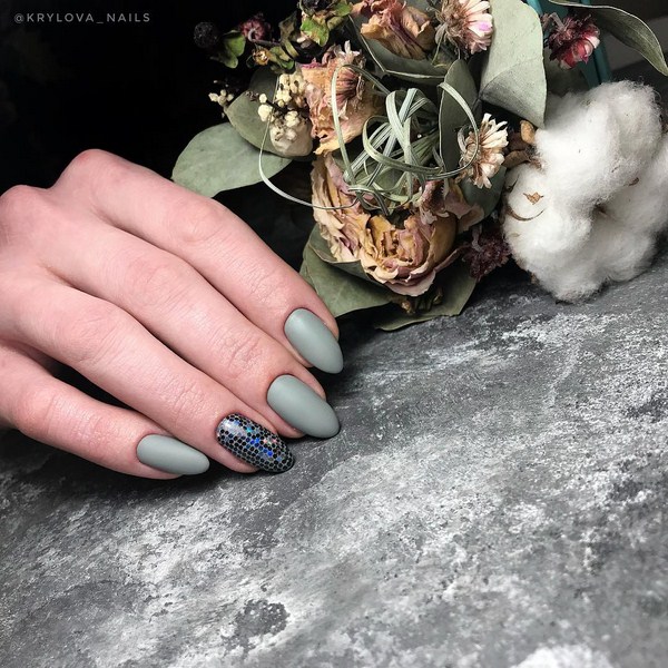 Brillante manucure du Nouvel An 2026: exemples de photos