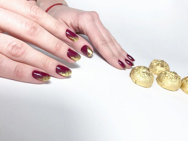 Brillante manucure du Nouvel An 2026: exemples de photos