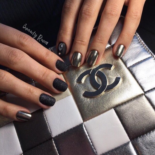 Brillante manucure du Nouvel An 2026: exemples de photos