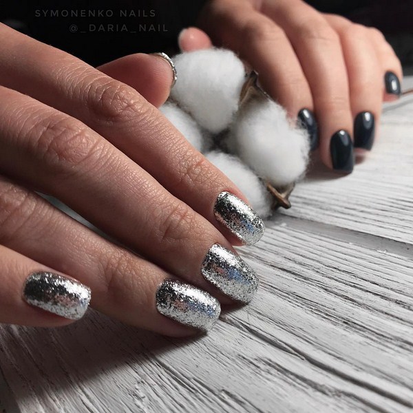 Brillante manucure du Nouvel An 2026: exemples de photos