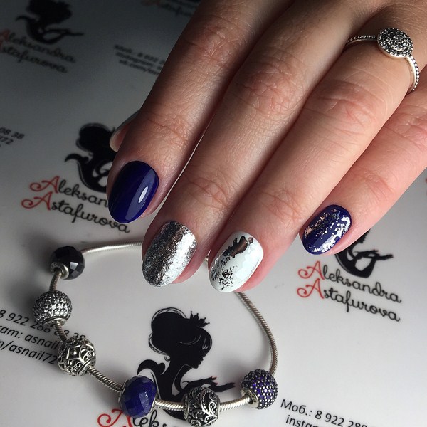 Brillante manucure du Nouvel An 2026: exemples de photos