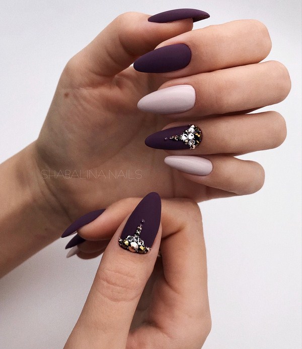 Brillante manucure du Nouvel An 2026: exemples de photos