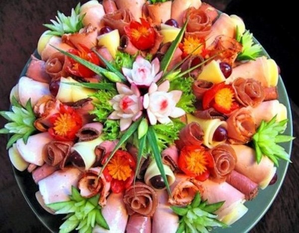 Meilleures idées pour trancher sur une table de fête: photo