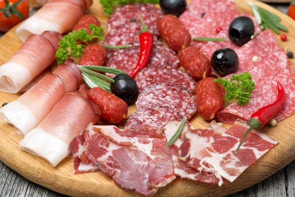 Meilleures idées pour trancher sur une table de fête: photo