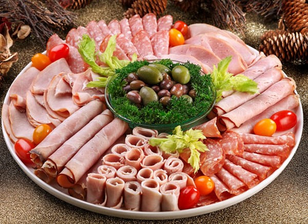 Meilleures idées pour trancher sur une table de fête: photo