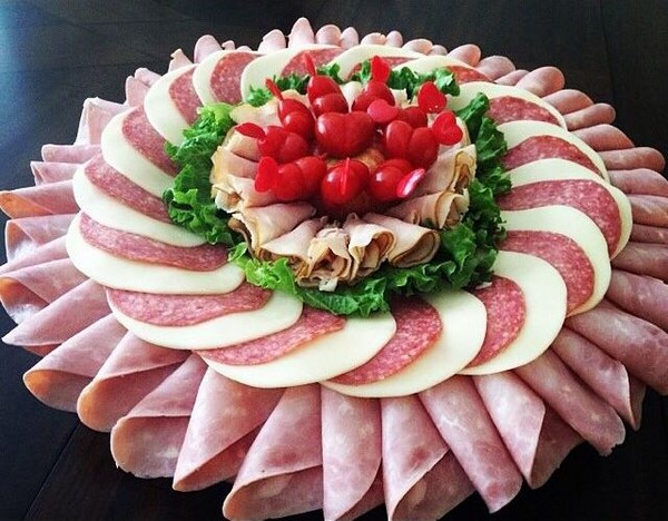 Meilleures idées pour trancher sur une table de fête: photo