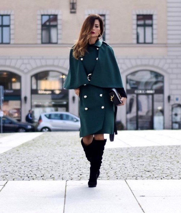 Les imperméables et trenchs les plus élégants 2025-2026: modèles et styles à la mode sur la photo