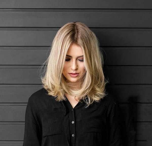 Nouvelles coupes de cheveux pour cheveux mi-longs 2025-2026: les meilleures idées photo