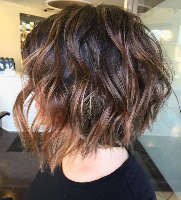 Nouvelles coupes de cheveux pour cheveux mi-longs 2025-2026: les meilleures idées photo