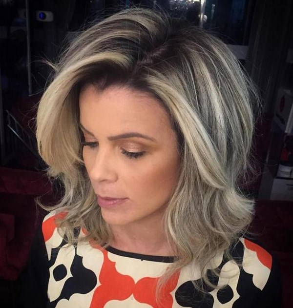 Nouvelles coupes de cheveux pour cheveux mi-longs 2025-2026: les meilleures idées photo