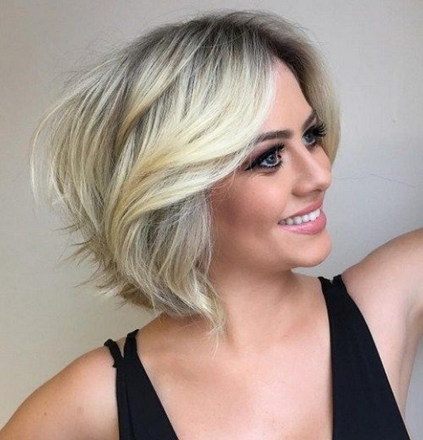 Nouvelles coupes de cheveux pour cheveux mi-longs 2025-2026: les meilleures idées photo