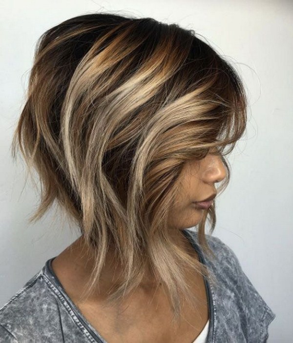 Nouvelles coupes de cheveux pour cheveux mi-longs 2025-2026: les meilleures idées photo