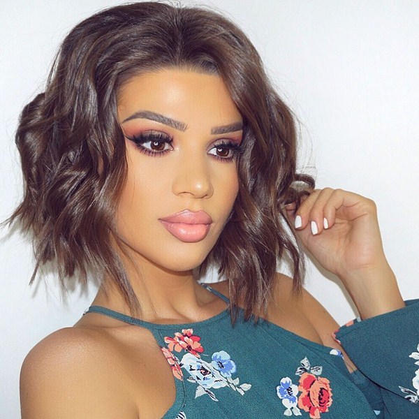 Nouvelles coupes de cheveux pour cheveux mi-longs 2025-2026: les meilleures idées photo