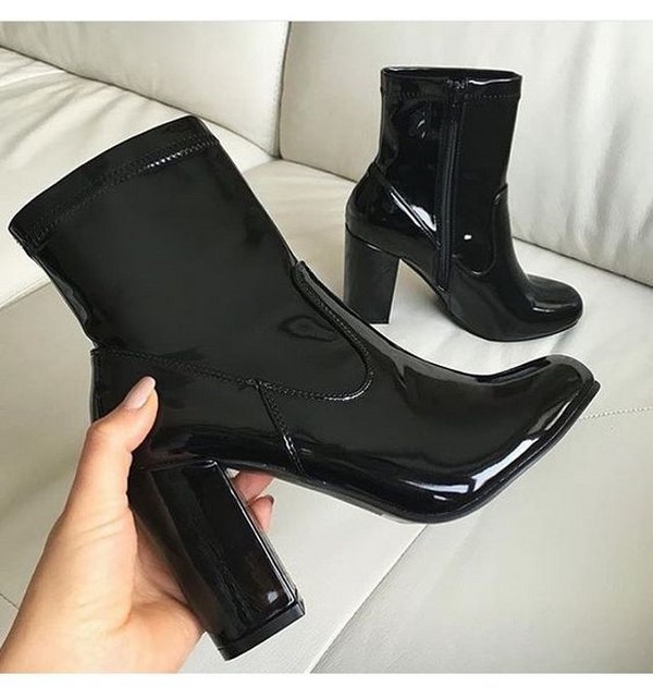 Meilleures nouvelles chaussures pour l'automne-hiver 2025-2026: tendances du TOP 10 pour plus de 100 photos