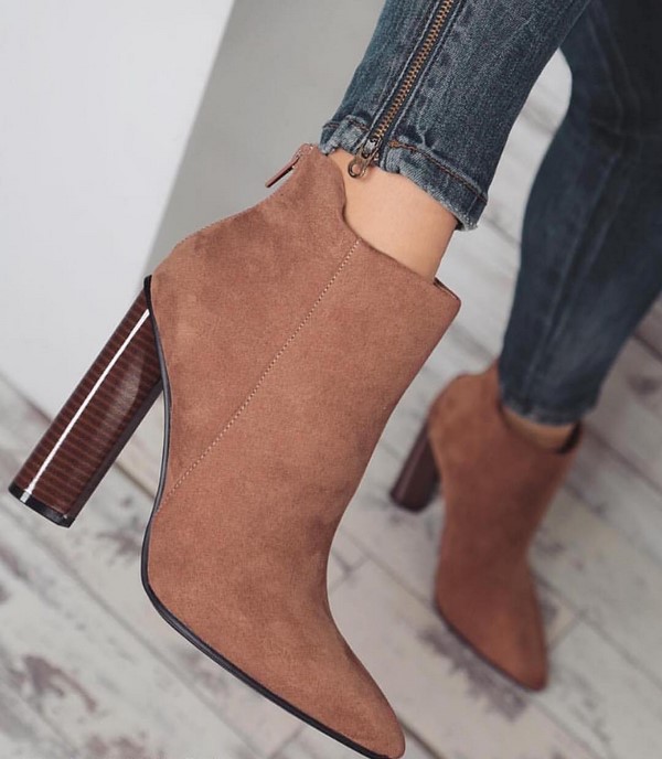 Meilleures nouvelles chaussures pour l'automne-hiver 2025-2026: tendances du TOP 10 pour plus de 100 photos