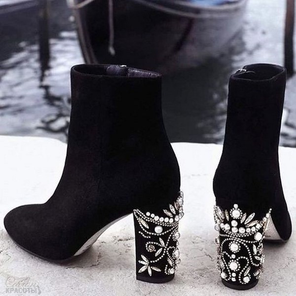 Meilleures nouvelles chaussures pour l'automne-hiver 2025-2026: tendances du TOP 10 pour plus de 100 photos