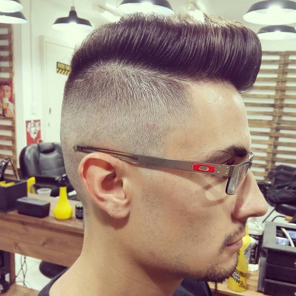 Coupes de cheveux pour hommes élégants 2025-2026, coiffures pour hommes à la mode: photos