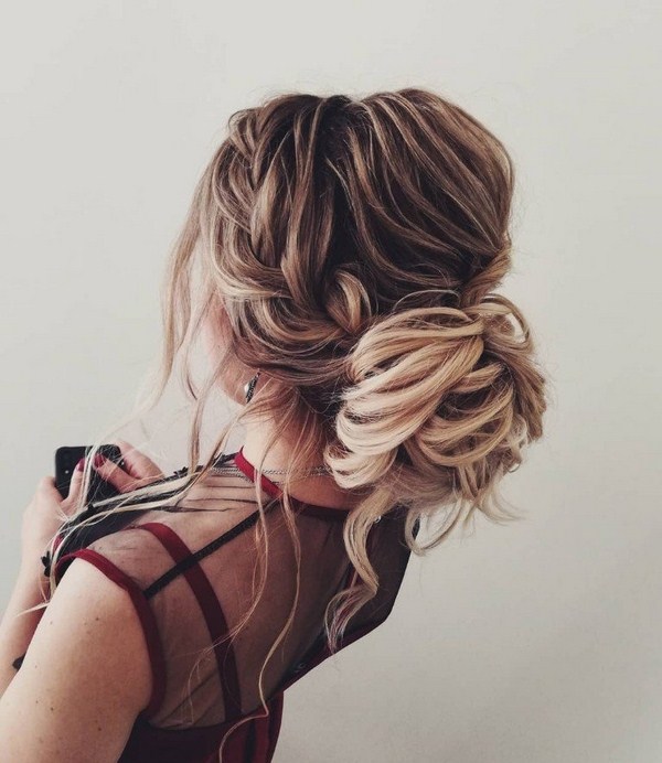 Nouvelles coiffures pour la nouvelle année 2026: les meilleures idées pour la coiffure du nouvel an pour tous les goûts