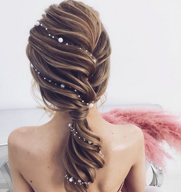 Nouvelles coiffures pour la nouvelle année 2026: les meilleures idées pour la coiffure du nouvel an pour tous les goûts