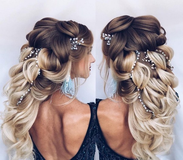 Nouvelles coiffures pour la nouvelle année 2026: les meilleures idées pour la coiffure du nouvel an pour tous les goûts