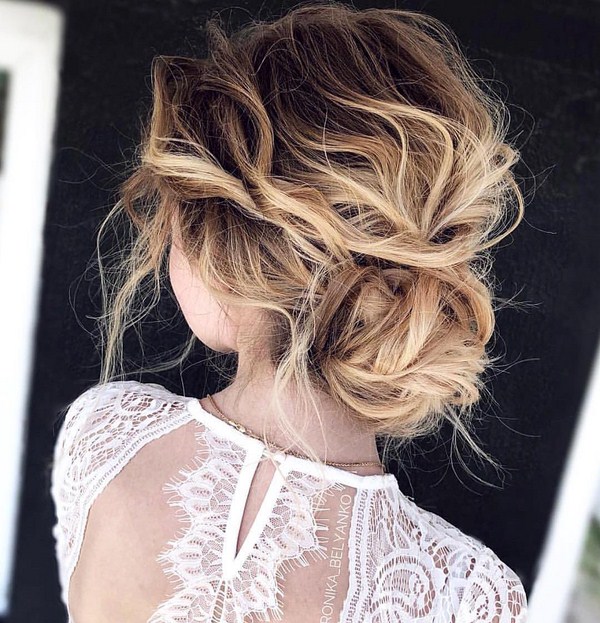 Nouvelles coiffures pour la nouvelle année 2026: les meilleures idées pour la coiffure du nouvel an pour tous les goûts