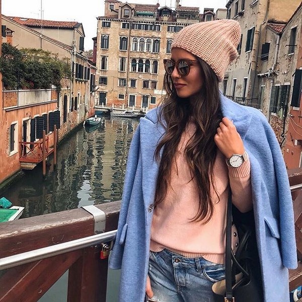 Comment s'habiller en hiver dans la saison 2025-2026: les meilleures images pour plus de 100 photos