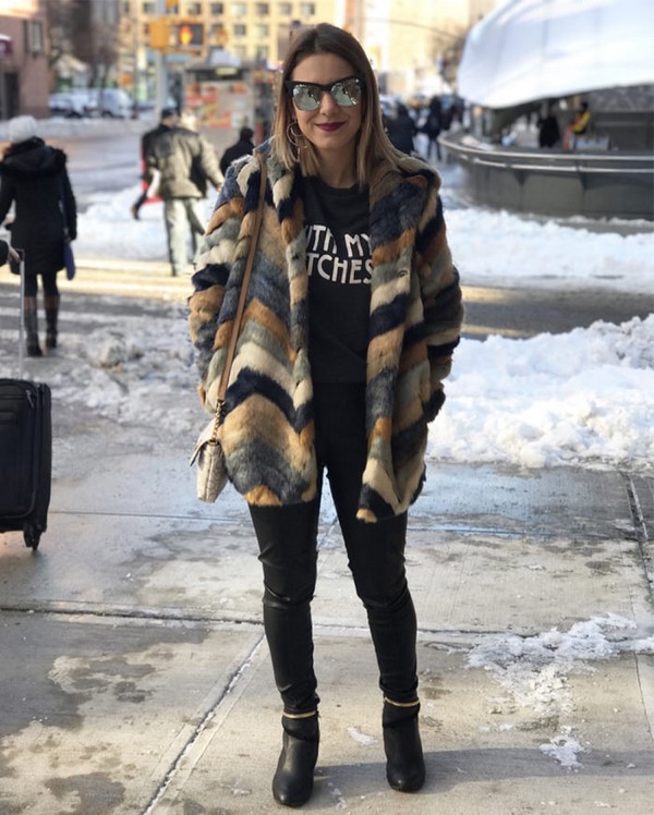 Comment s'habiller en hiver dans la saison 2025-2026: les meilleures images pour plus de 100 photos