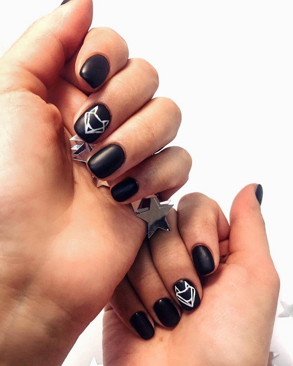 Nouvelle manucure hiver 2025-2026: TOP 10 des tendances du nail art hivernal