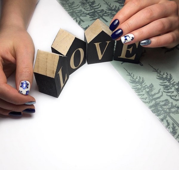 Nouvelle manucure hiver 2025-2026: TOP 10 des tendances du nail art hivernal