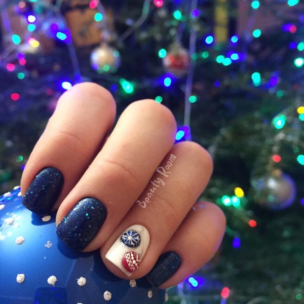 Nouvelle manucure hiver 2025-2026: TOP 10 des tendances du nail art hivernal