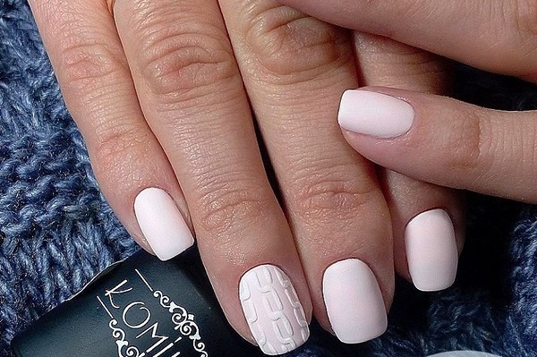 Nouvelle manucure hiver 2025-2026: TOP 10 des tendances du nail art hivernal