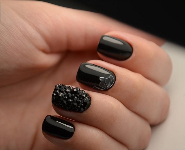 Nouvelle manucure hiver 2025-2026: TOP 10 des tendances du nail art hivernal