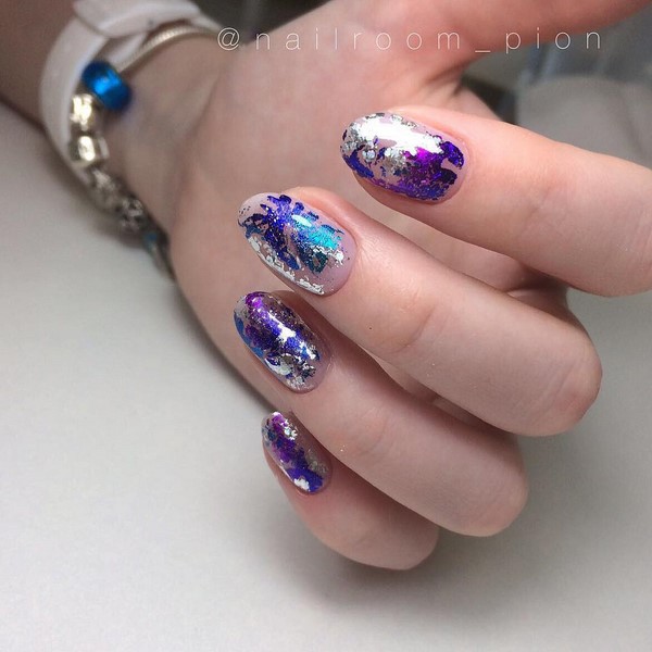 Nouvelle manucure hiver 2025-2026: TOP 10 des tendances du nail art hivernal